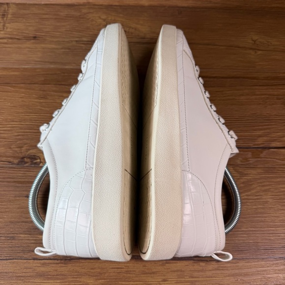 Vionic Winny Leather Sneaker Women’s Size 9.5 Low Top Shoes WIDE - Picture 2 of 11